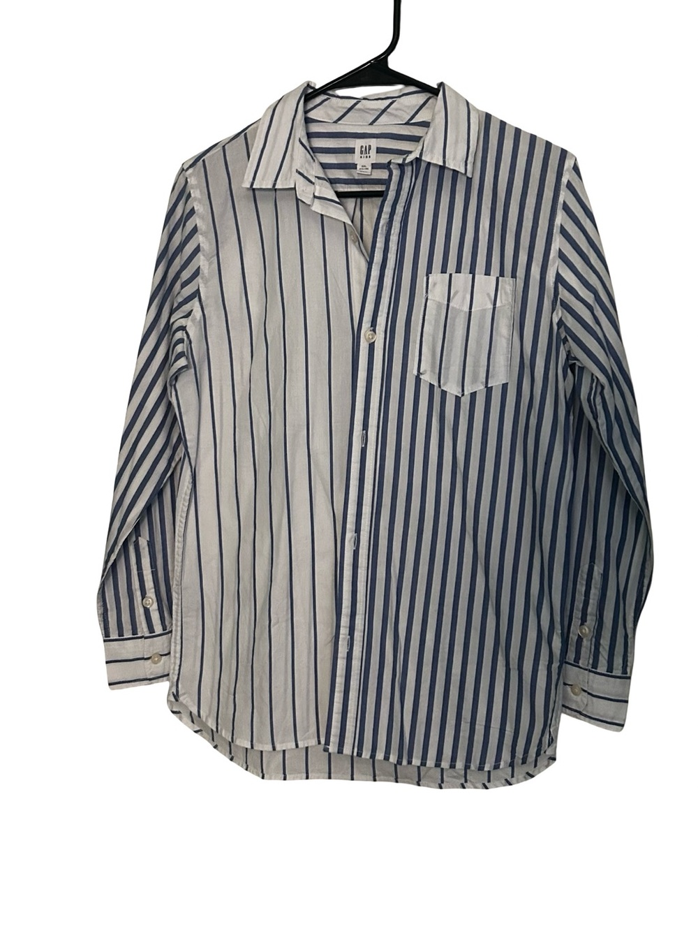 GAP Men’s Blue and White Striped Button-Down Shirt